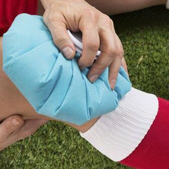 Dingin dapat membantu meredakan nyeri lutut setelah cedera